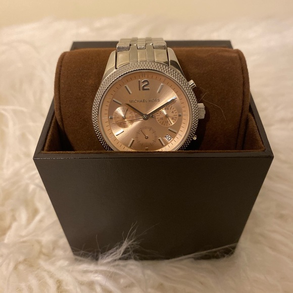 Barely worn Michael Kors watch silver & rose gold. - Picture 3 of 3